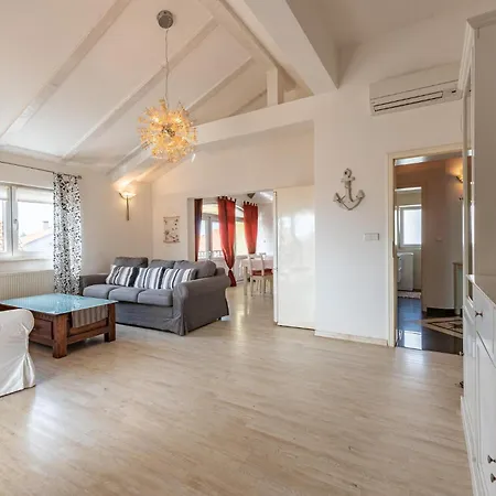 2 Bedroom Awesome In 公寓