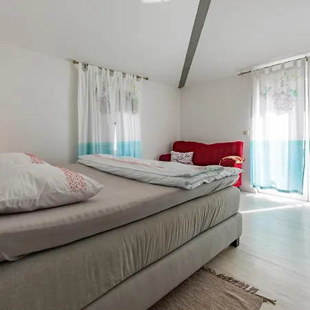 2 Bedroom Awesome In *