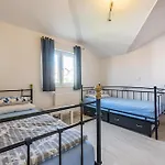 2 Bedroom Awesome In